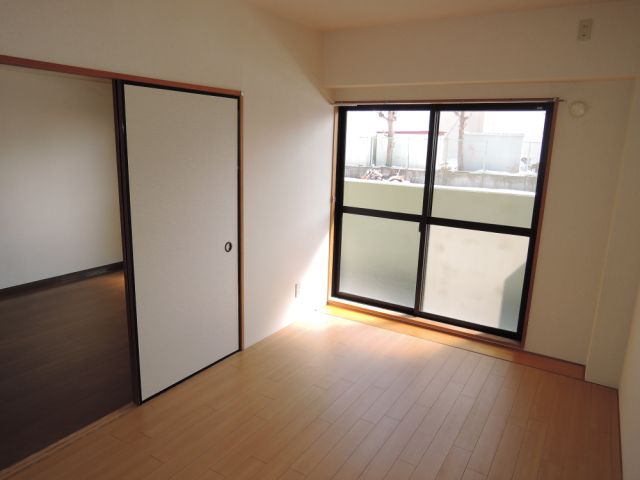 Receipt. Lot 1 between the amount ☆