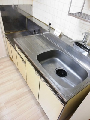 Kitchen. Storage space rich kitchen