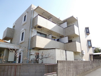 Building appearance. Takahatafudo is looks good Nante nearest in a quiet residential area