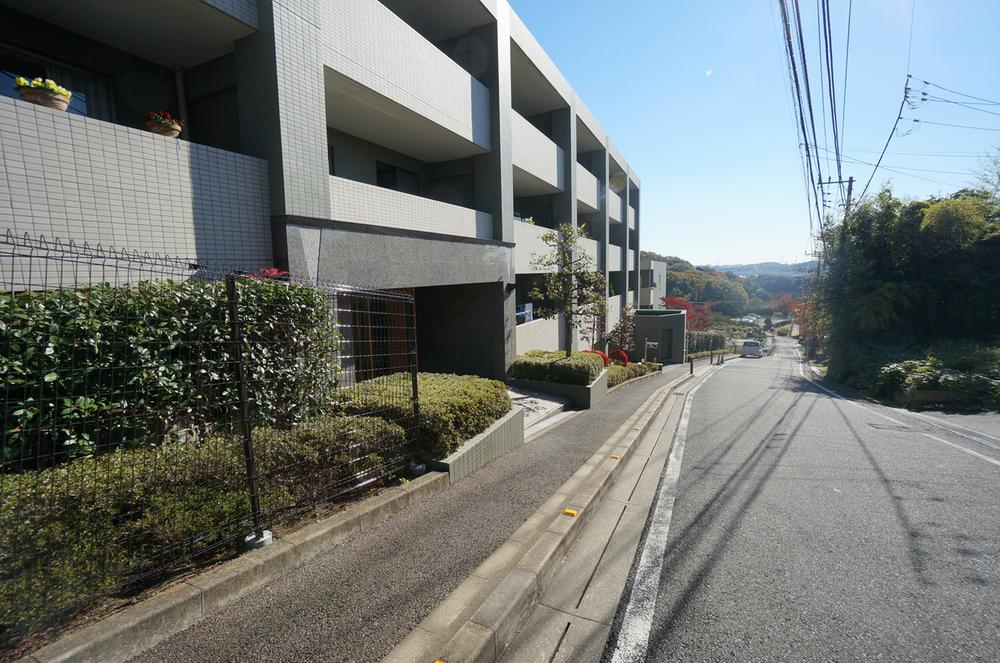 Local appearance photo