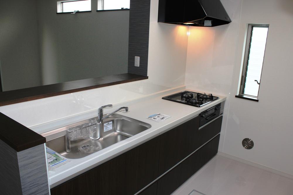 Same specifications photo (kitchen). Same specifications