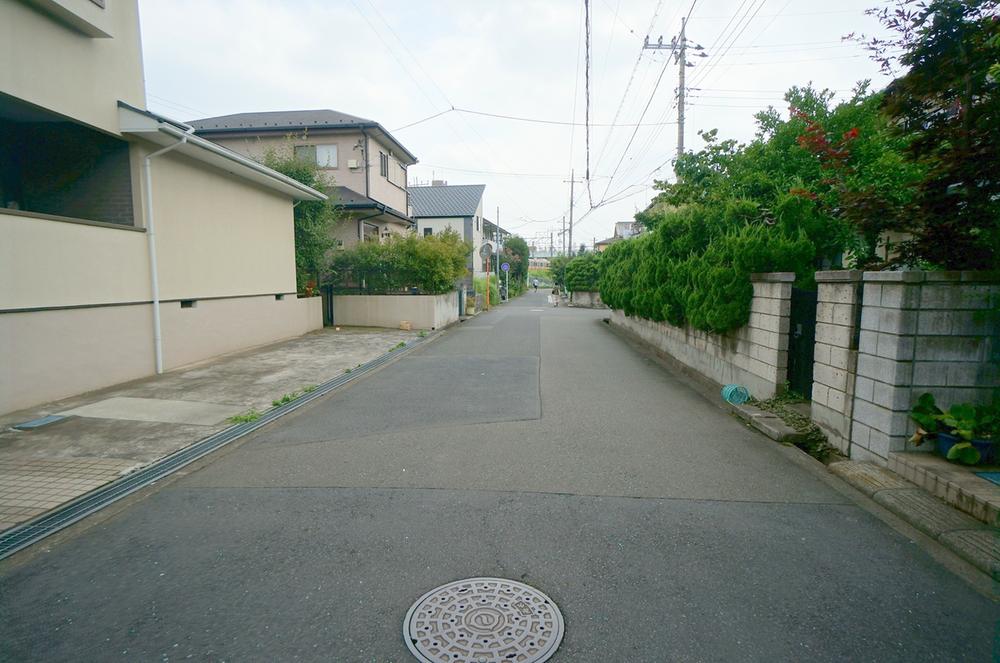 Local photos, including front road. Local (July 2013) Shooting