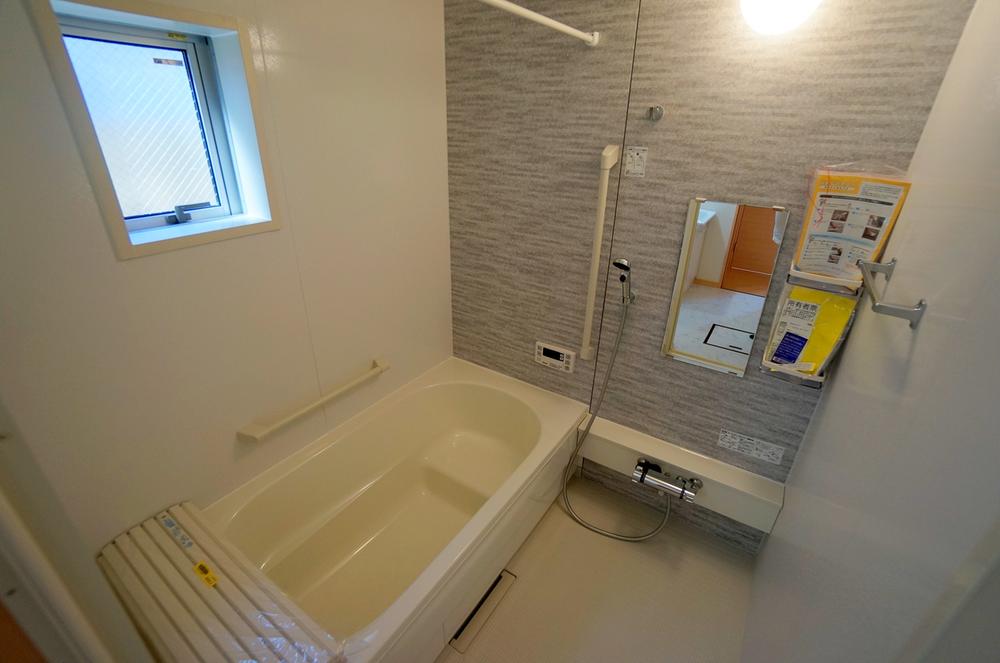 Same specifications photo (bathroom). Example of construction