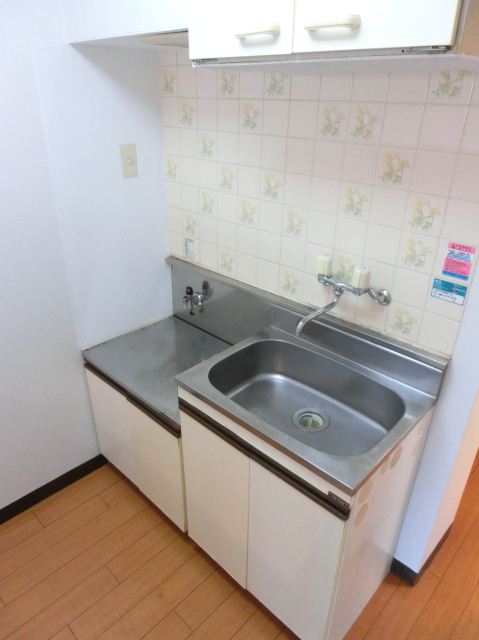 Kitchen.  ☆ 2-neck is a gas stove can be installed kitchen ☆