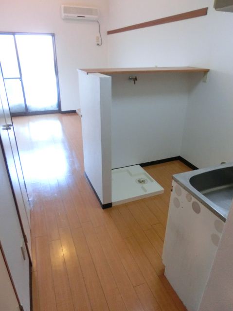 Kitchen.  ☆ There is also a refrigerator storage facilities such as kitchen ☆