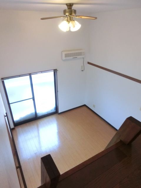 Living and room.  ☆ You can use it plenty of baggage with a loft ☆