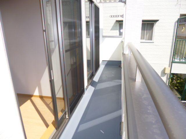 Balcony. Local (August 2013) Shooting