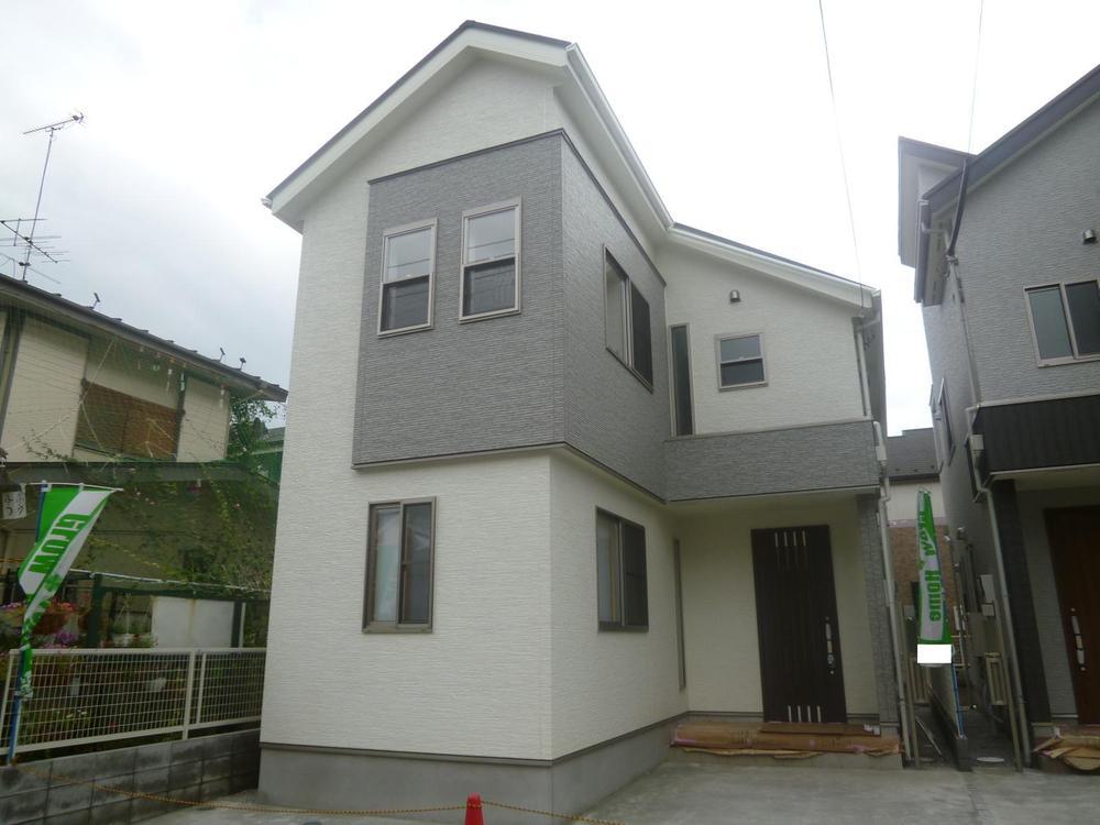 Local appearance photo. Local (September 2013 shooting)