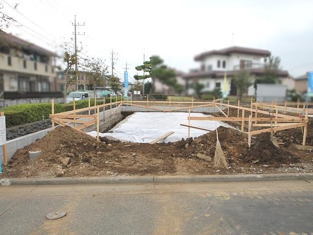 Local appearance photo. Hino Manganji 6-chome 1 Building appearance 2013 / 11 / 2 shooting