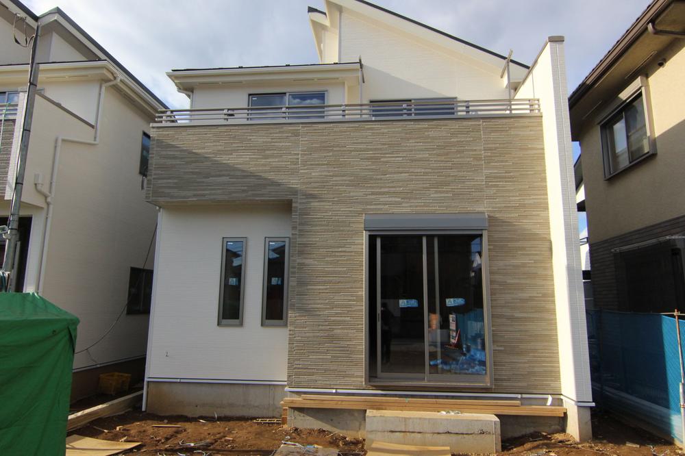 Local appearance photo. Building 2 (December 2013) Shooting