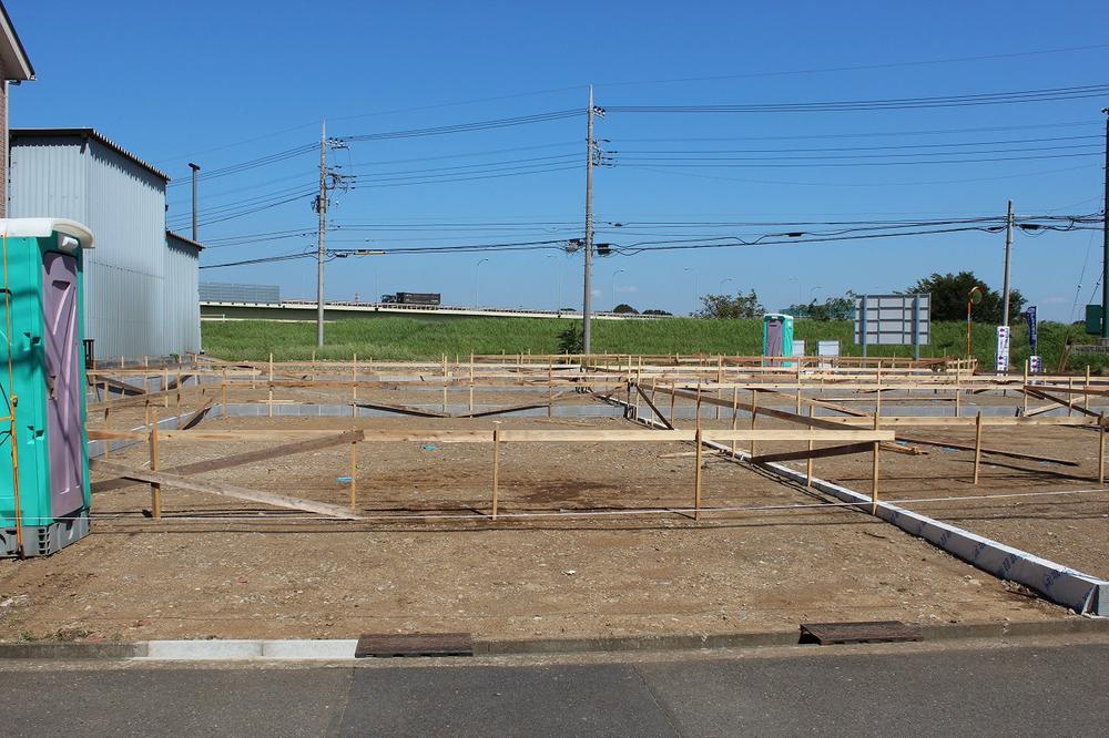 Local appearance photo. Local (09 May 2013) Shooting