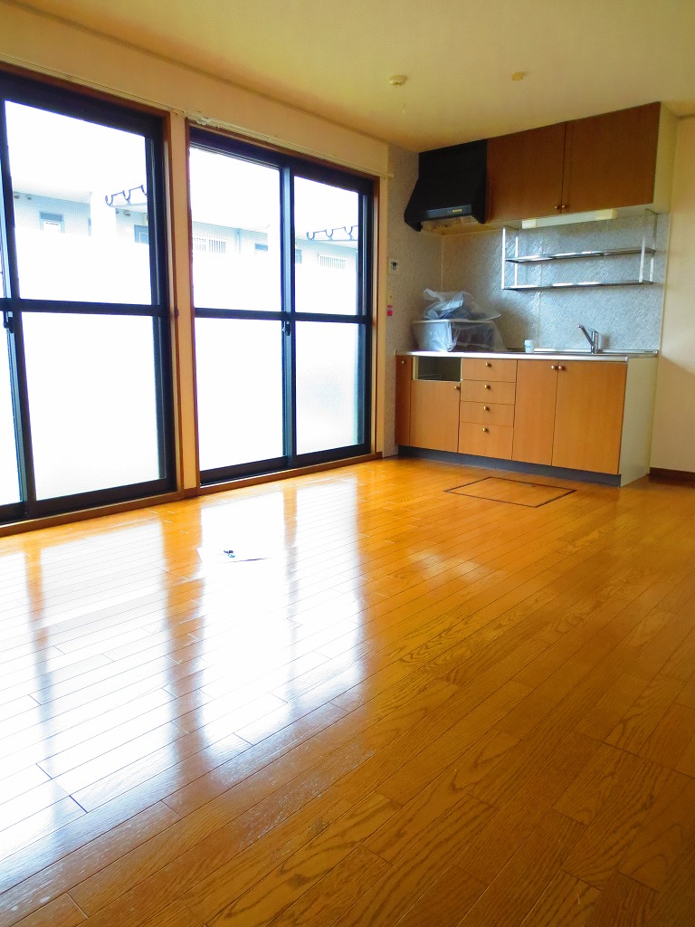 Kitchen. System Kitchen adopted get on dishes ☆