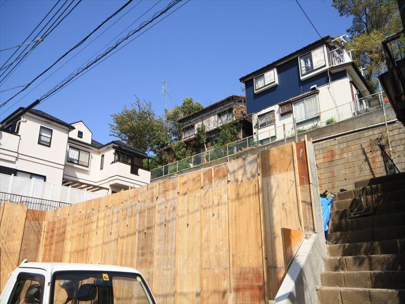 Local photos, including front road. Local (April 2013) Shooting