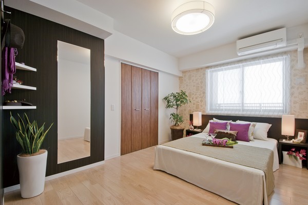 Western-style to ensure a breadth of about 7.0 tatami mat room (1)