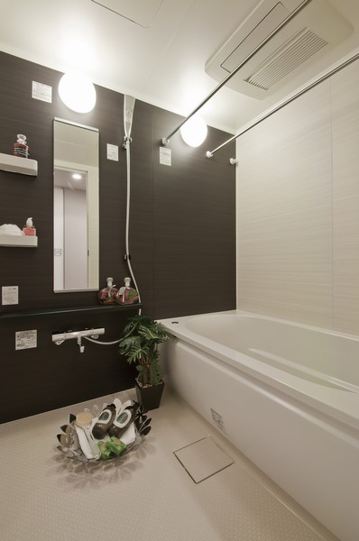 Established a Hoseru also big things, such as bath towels and sheets "laundry pipe (2)" in the bathroom