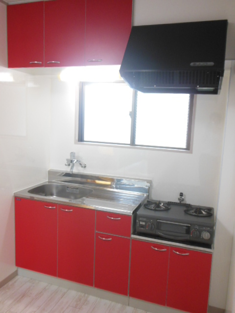 Kitchen. Kitchen replaced.