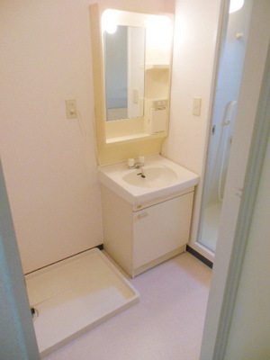 Washroom. Independent wash dressing room