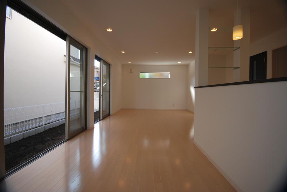 Same specifications photos (living). Example of construction