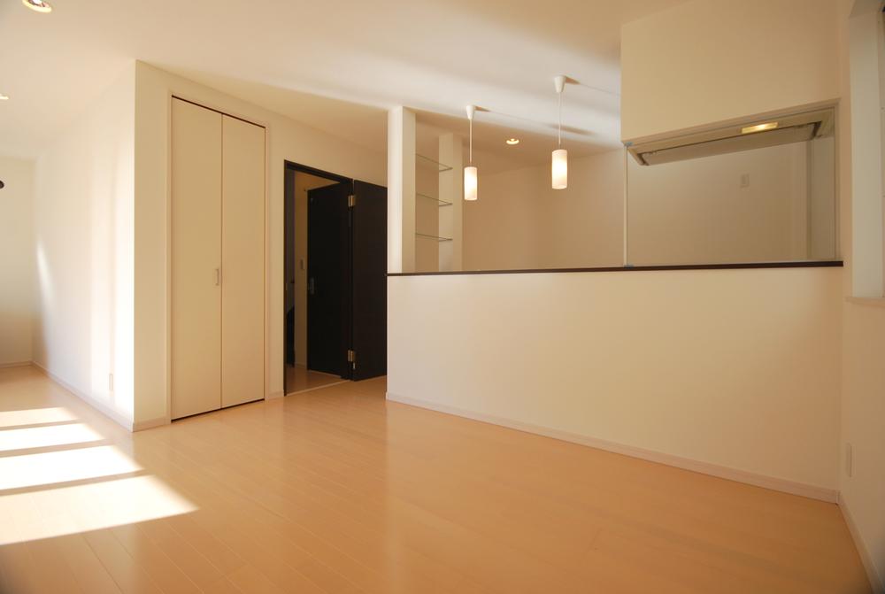 Same specifications photo (kitchen). Example of construction dining