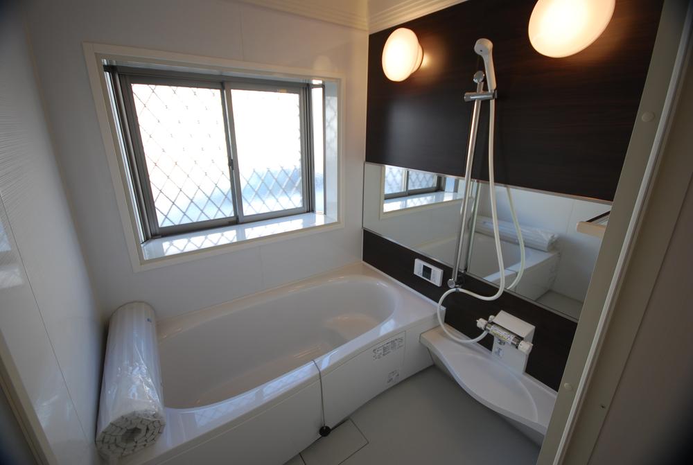 Same specifications photo (bathroom). Example of construction