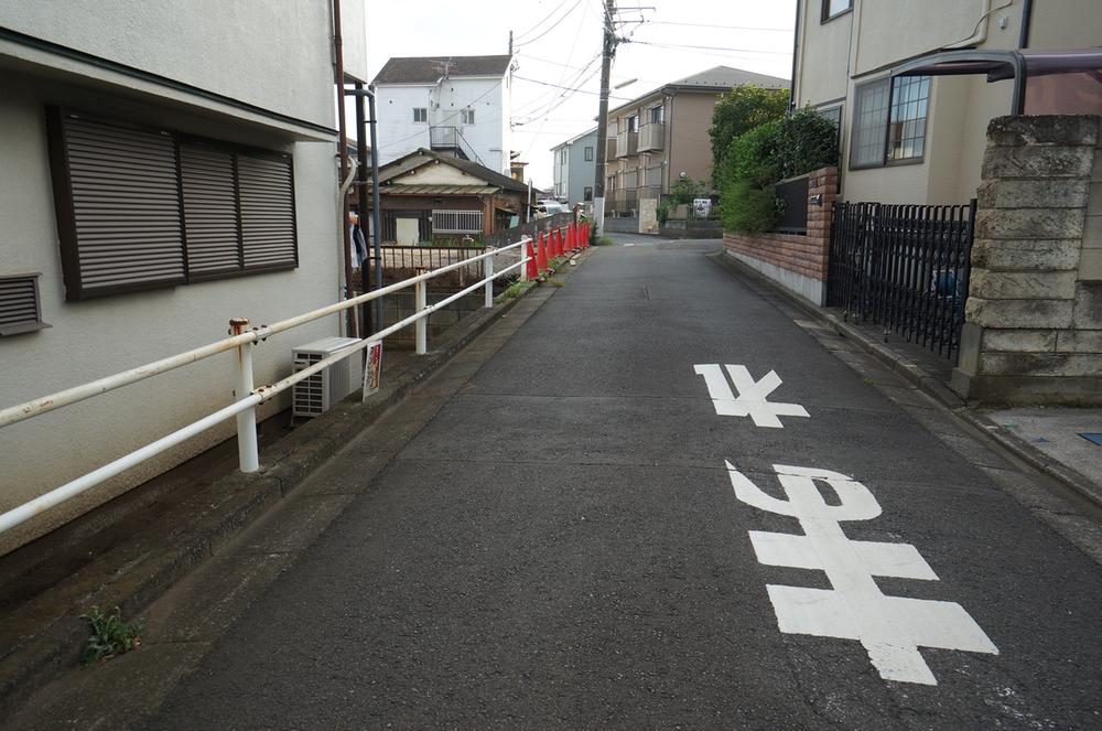 Local photos, including front road. Local (August 2013) Shooting