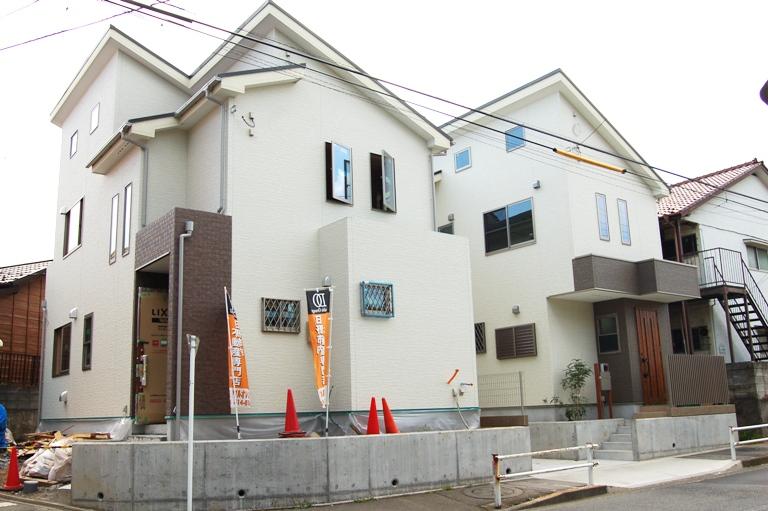 Local appearance photo. Finished appearance (is outside 構工 in advance of planting)