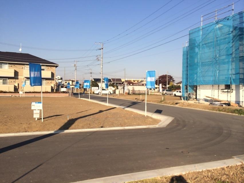 Local photos, including front road. Land panoramic view (H.25.11 shooting)