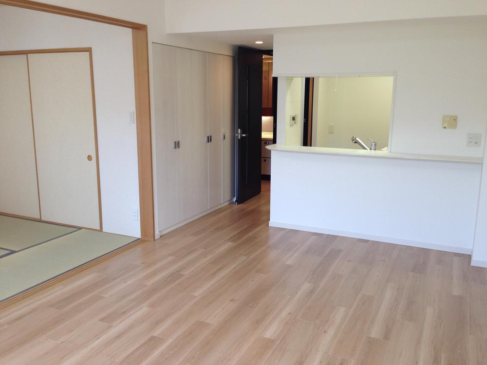 Living. Indoor (10 May 2013) Shooting