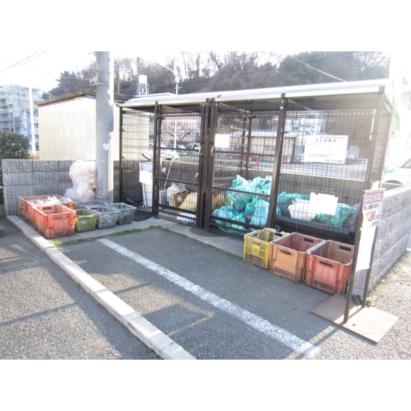 Other common areas. On-site waste storage
