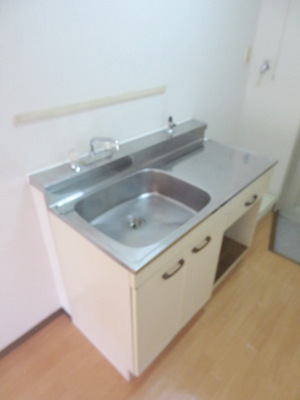 Kitchen. Self-catering faction declared in 2 lot gas stoves installed Allowed Kitchen