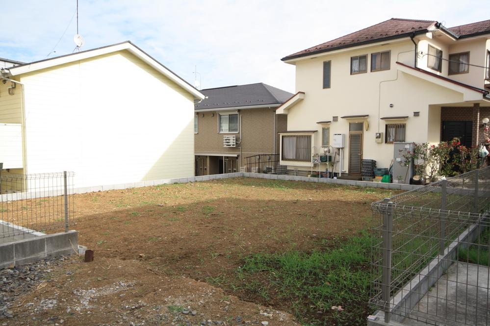 Local appearance photo. Local (12 May 2013) Shooting