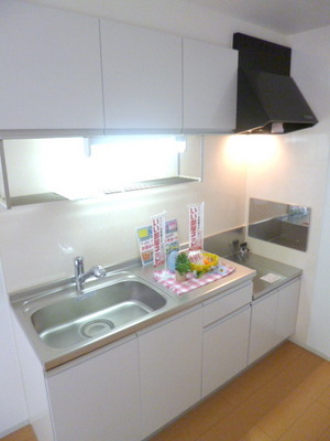 Kitchen. ※ Per under construction, The photograph is a model. In fact the different.