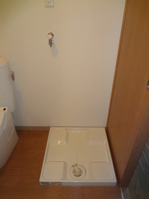 Washroom. ☆ Washing machine in the room ☆