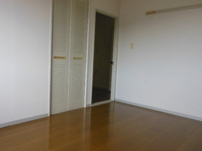 Other room space. Clean room