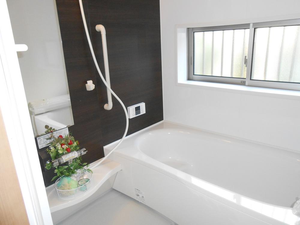 Bathroom. Indoor (12 May 2013) Shooting Building 3