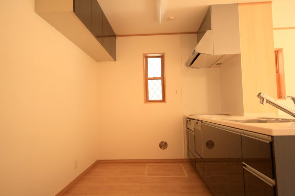 Same specifications photo (kitchen). Example of construction