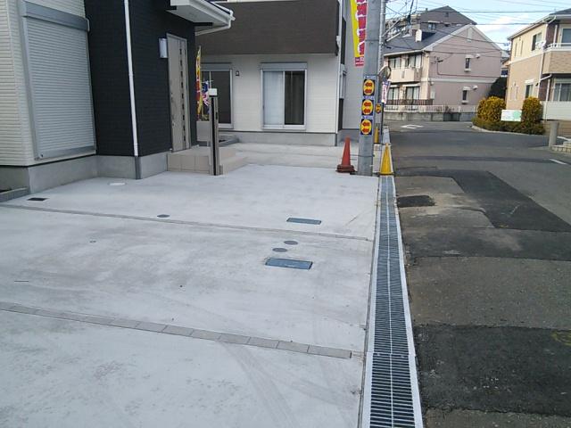 Parking lot. Local (12 May 2013) Shooting