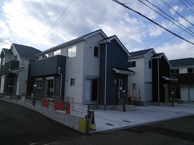 Local appearance photo. Local (12 May 2013) Shooting