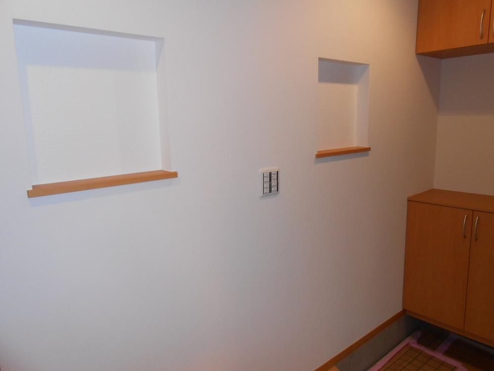 Entrance. Local (10 May 2013) Shooting