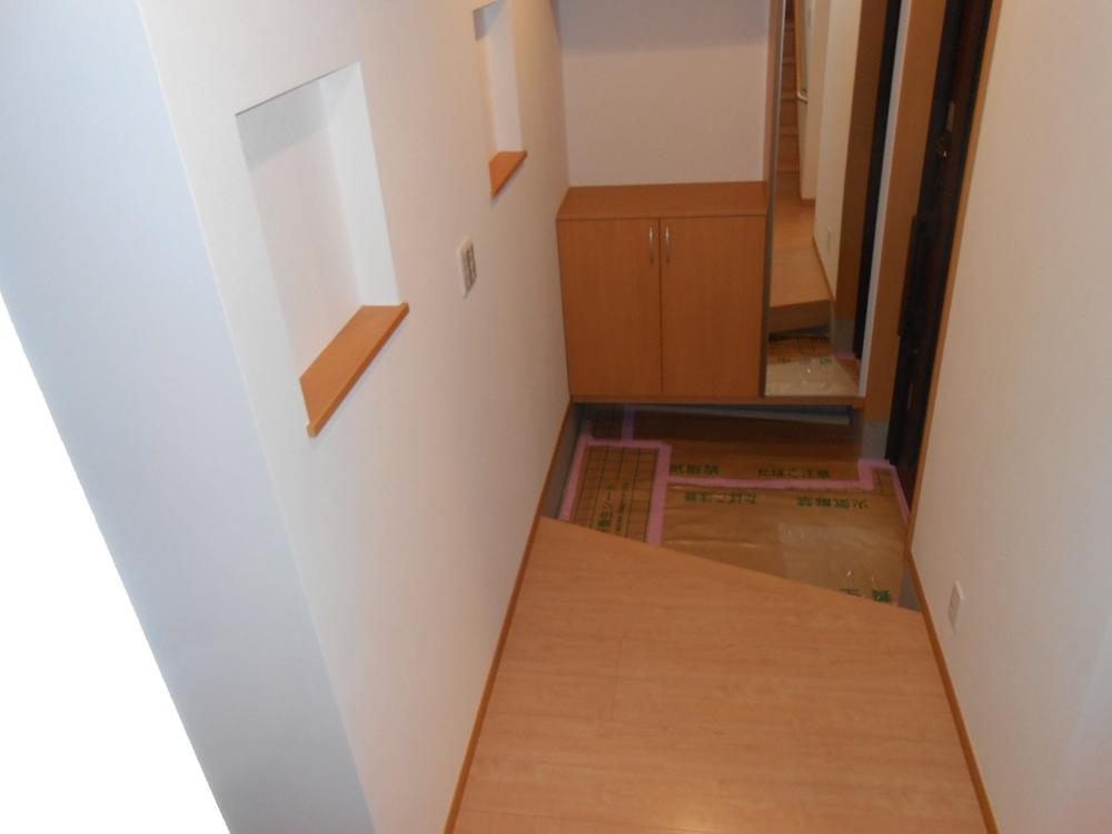 Entrance. Local (10 May 2013) Shooting