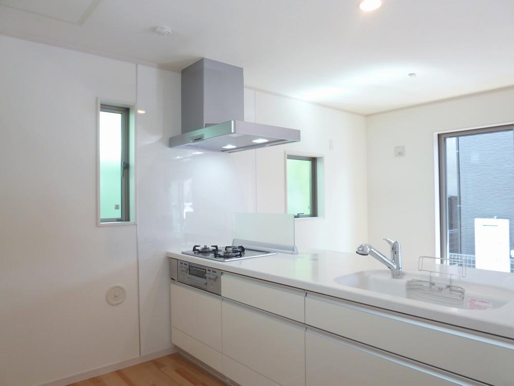 Same specifications photo (kitchen). Same specifications (kitchen)