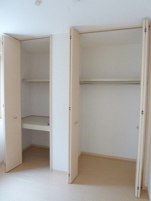 Receipt. Storage lot