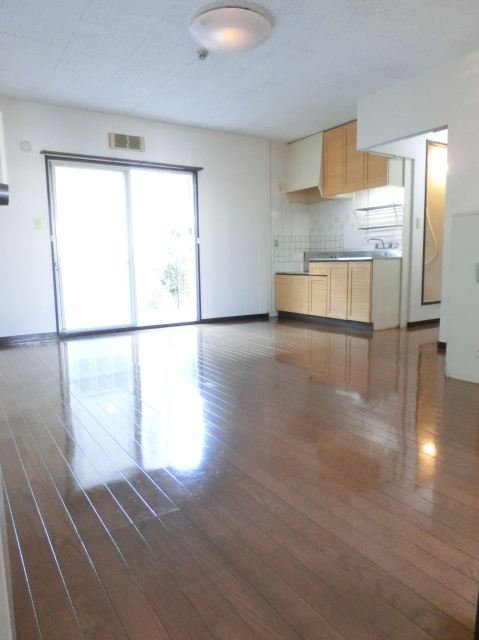 Living and room. ☆ Living is ☆