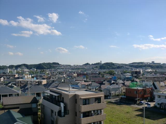 View photos from the dwelling unit. View from the south balcony (September 2013) Shooting