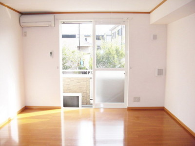 Living and room. Counter Kitchen Living