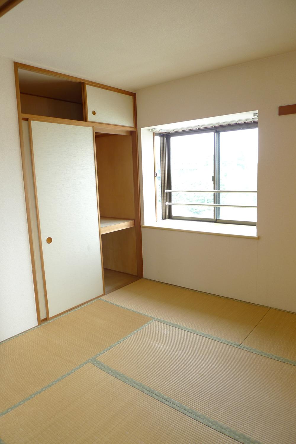 Non-living room. Indoor (September 2013) Shooting