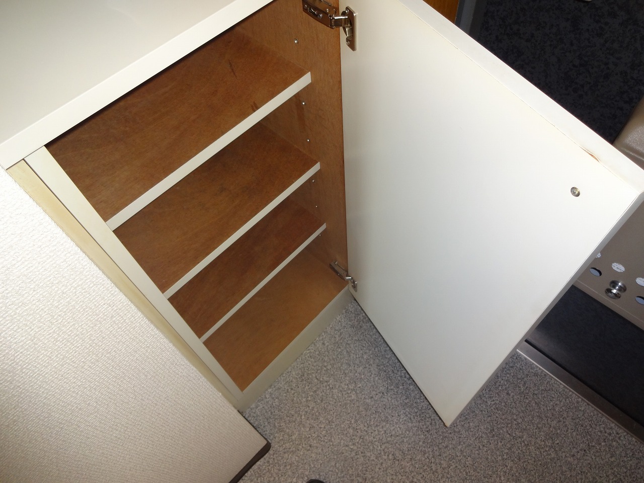 Receipt. Entrance storage