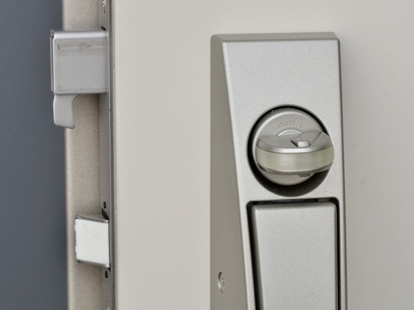 Security.  [Sickle dead bolt & crime prevention thumb] In order to deter the prying of the door by special tools such as bar, Protruding sickle, Adopt a sickle dead lock to engage and firmly. Also, In order to prevent the incorrect lock by the thumb once, Knob the switch on the thumb up and down, Not around and not push.