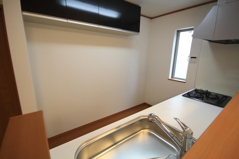 Same specifications photo (kitchen). Example of construction