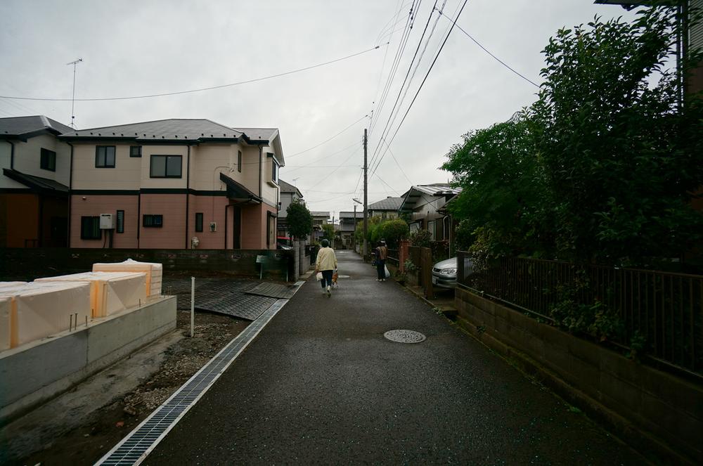 Local photos, including front road. Local (10 May 2013) Shooting